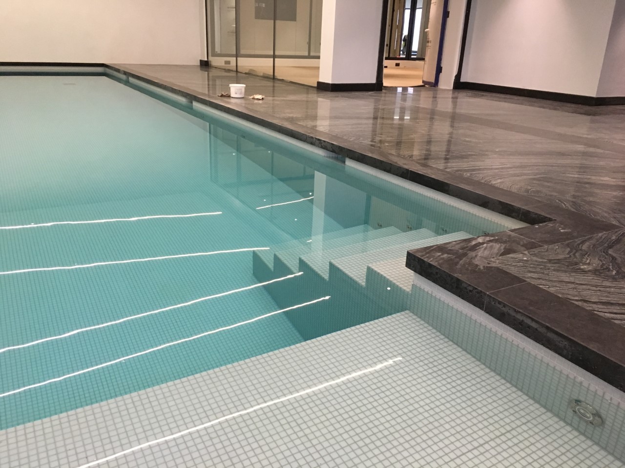 Swimming Pool & Spa Tiling Contractor